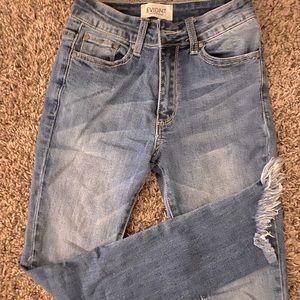 Dottie Couture Distressed ankle jeans